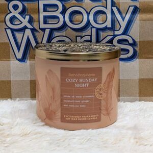 Bath & Body Works BBW Cozy Sunday Night 3 Wick Scented Candle